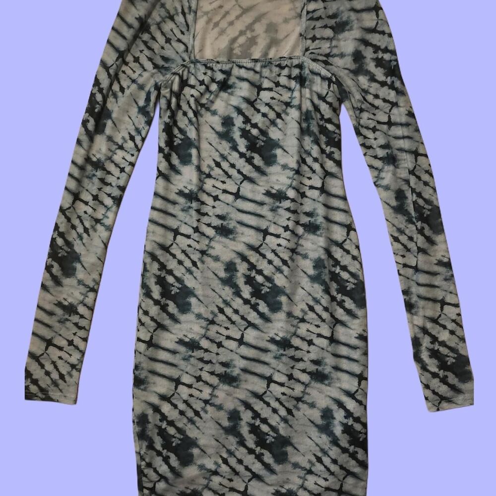 Forever-21 Women's White and Blue Dress